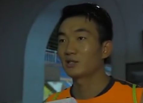 这么多人，一共开了大大小小几十辆车，把汤臣一品a户型门口这一大条路全停满了。